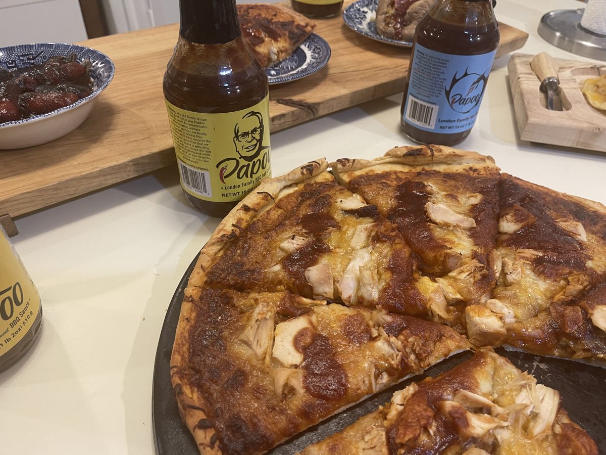 BBQ chicken pizza made with Papoo's sauce
